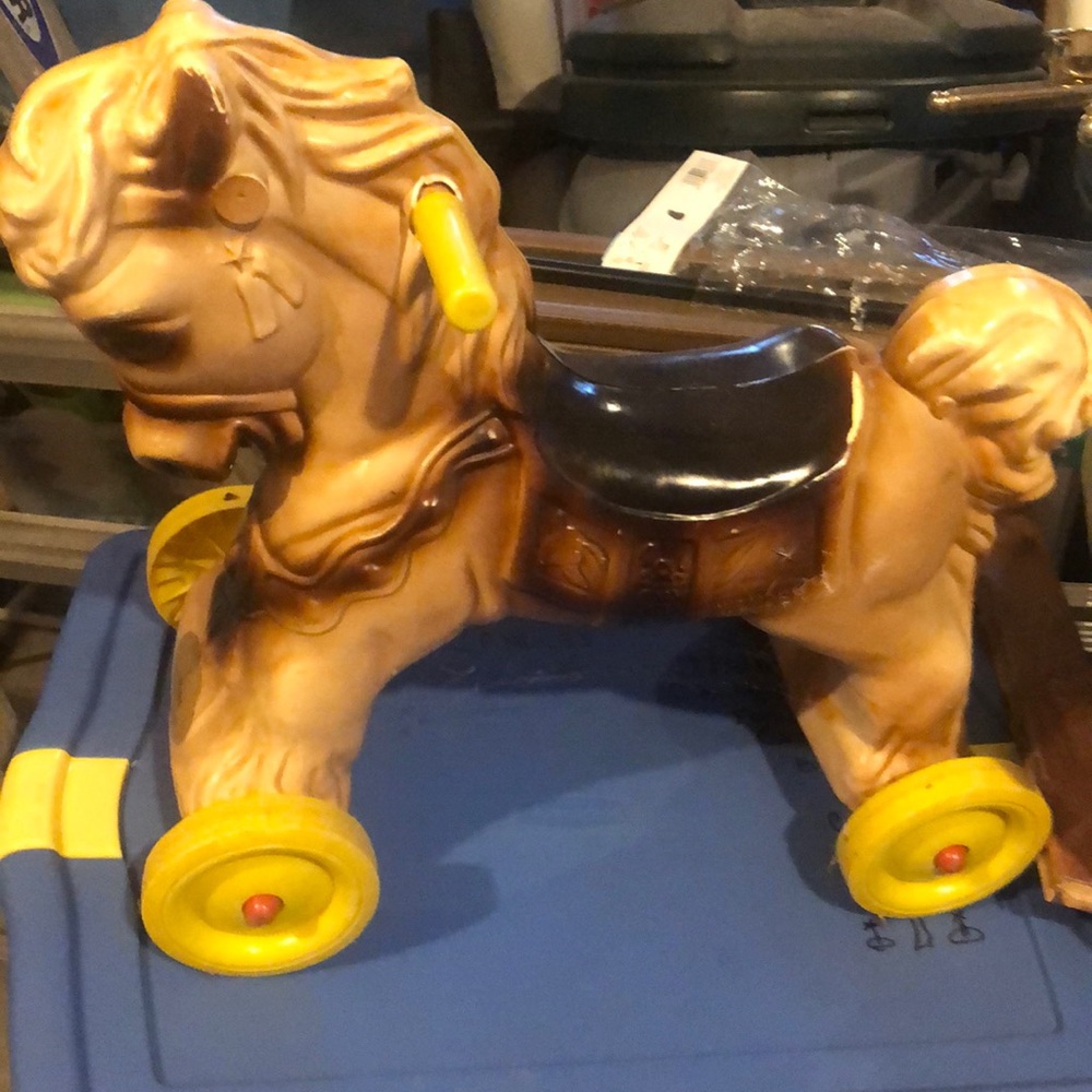 Wonder made in USA ride on vintage horse.